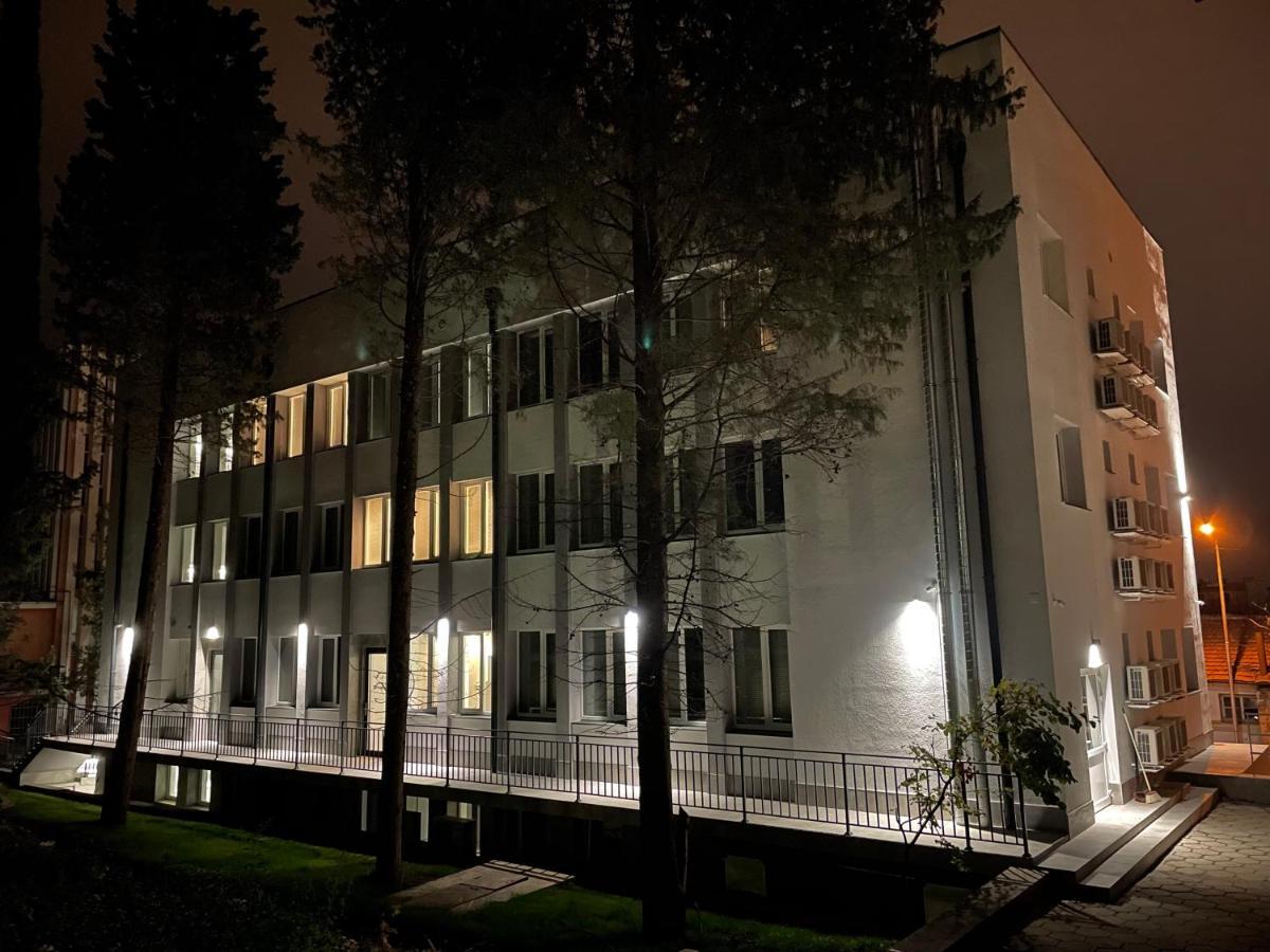 Dorm Bg Pet-Friendly Aparthotel Stara Zagora Bagian luar foto